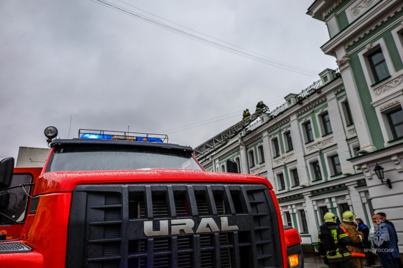 В Омске провели пожарные учения в драмтеатре