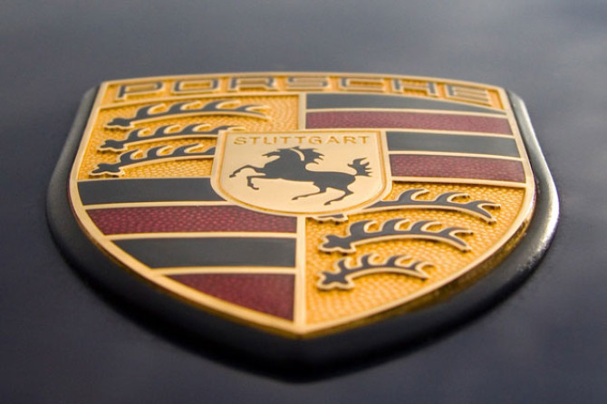 Porsche рассчитывает продать российские активы в 2024 году