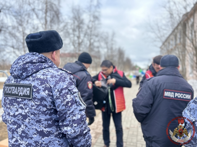Безопасность более 6000 участников первомайского шествия в Нарьян-Маре обеспечили Росгвардия и полиция