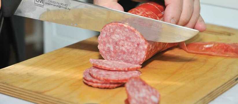 Только соя, ни грамма мяса: в Роскачестве озвучили худшие марки колбасы