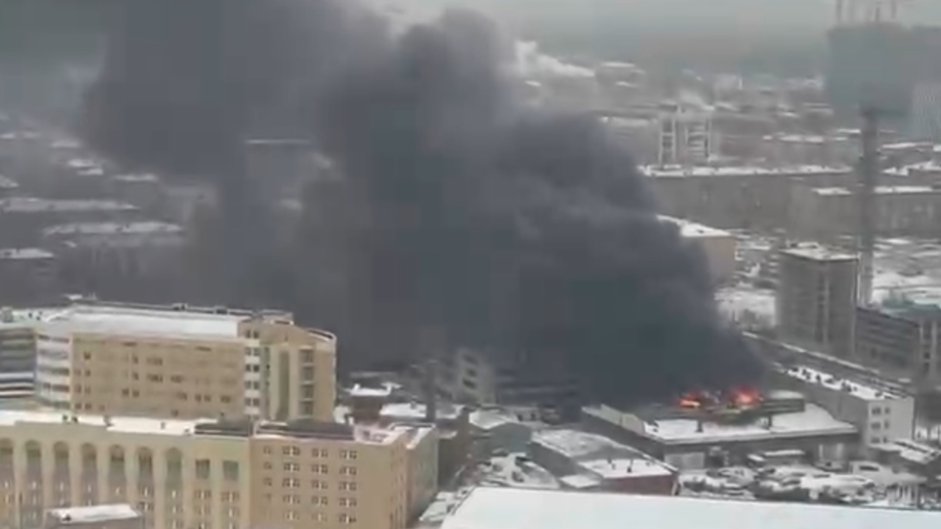 02. пожар в москве. горит ли москва. пожар в кремле. москва 2004 год манежка.