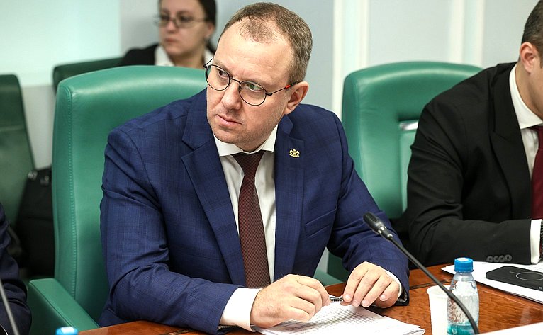 Совещание Комитета СФ по аграрно-продовольственной политике и природопользованию «Мониторинг реализации законодательства Российской Федерации в части поддержки сбыта фермерской продукции»