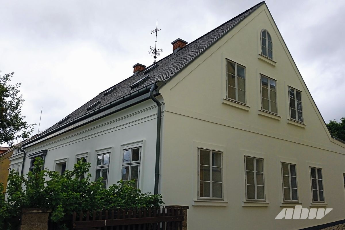 От экспериментов с электричеством до Volkswagen Beetle: 150 лет со дня рождения Фердинанда Порше