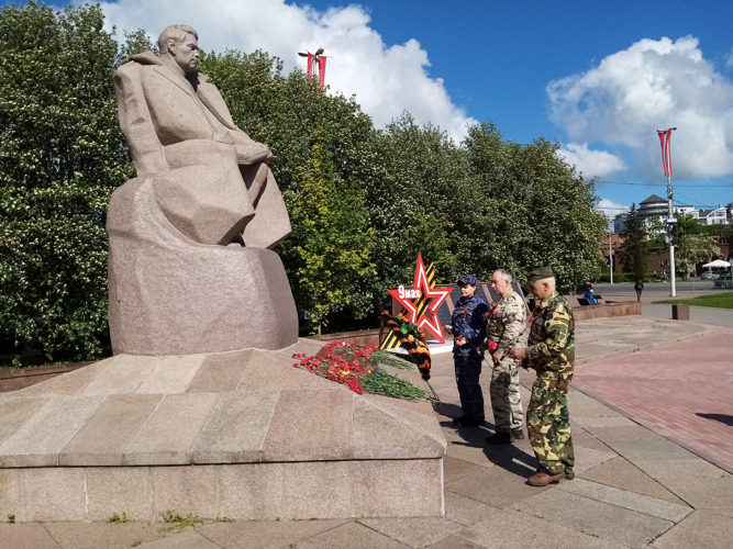 В Калининградской области росгвардейцы присоединились к Всероссийскому ведомственному автопробегу «Вахта Памяти. Сыны Великой Победы»