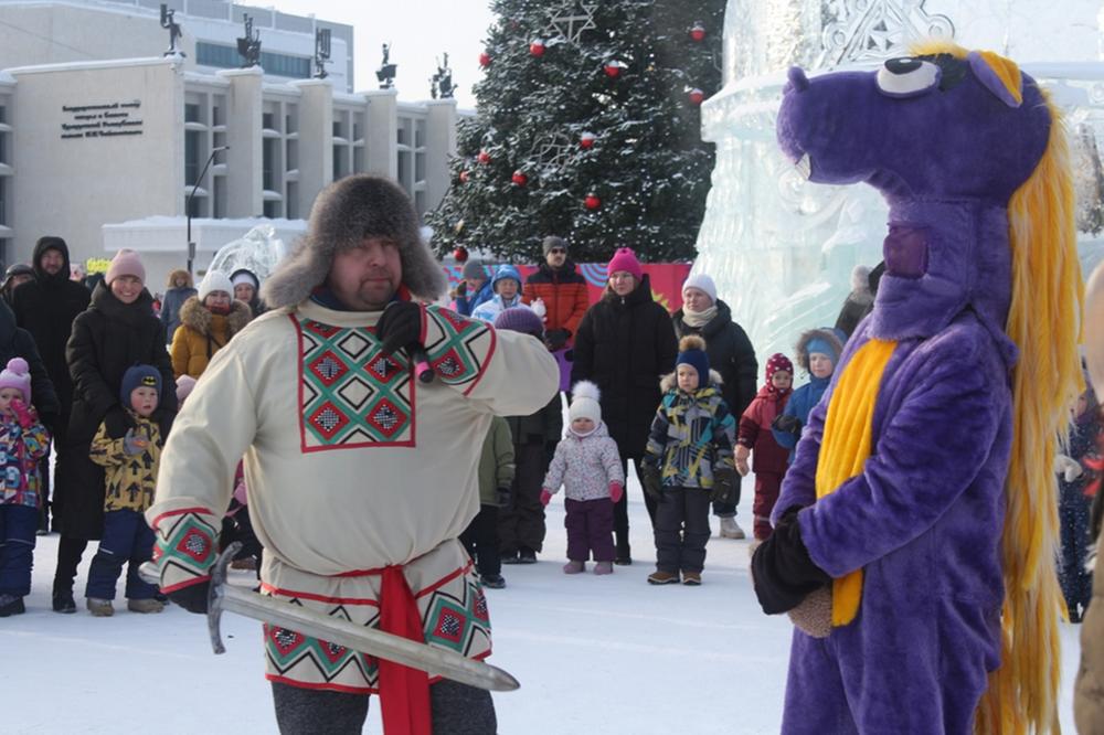 новогоднее представление ижевск 2023. концерты в ижевске 2023. новогоднее представление ижевск 2023. площадь ижевск новый год 2023. елка в ижевске на площади 2022.