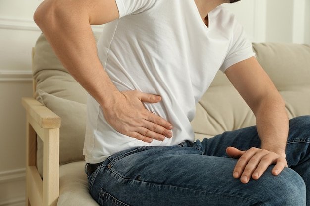 Dolor en lado derecho abdomen bajo