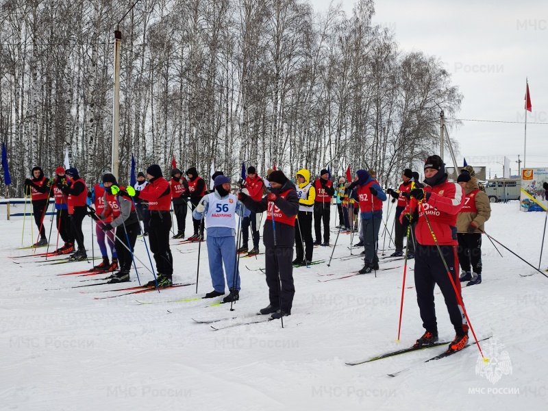 На западе Оренбуржья прошли соревнования по лыжным гонкам