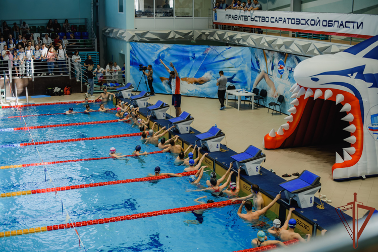Чемпионат по плаванию имени выдающегося спортсмена Росгвардии Александра Попова проходит в Саратове
