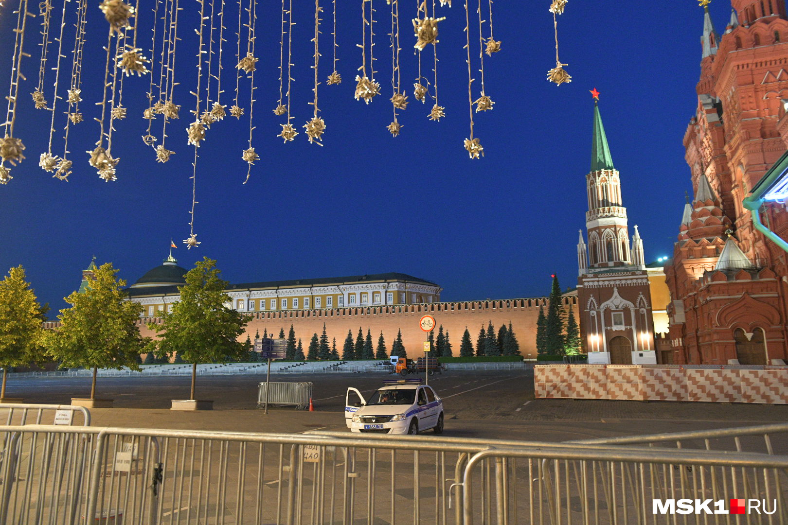 кремлевская площадь москва