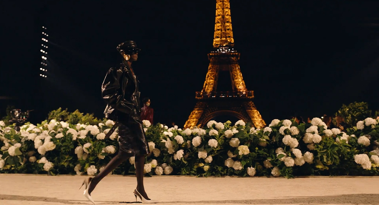 Fashion Digest: главное с Недели моды в Париже — показы Saint Laurent, Louis Vuitton и Schiaparelli