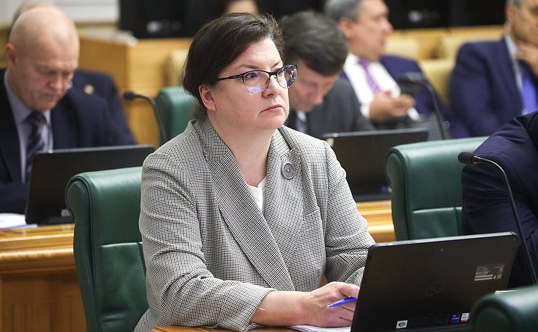 Расширенное заседание Комиссии Совета Федерации по мониторингу законодательства Российской Федерации в сфере государственного контроля (надзора) и муниципального контроля в РФ на тему «Итоги контрольной (надзорной) деятельности в РФ за 2025 год»