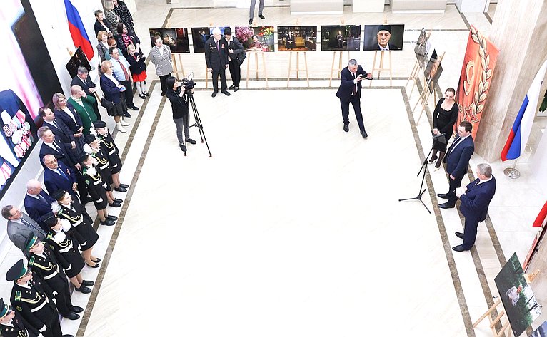 Открытие в Совете Федерации выставки «Лица Великой Победы»