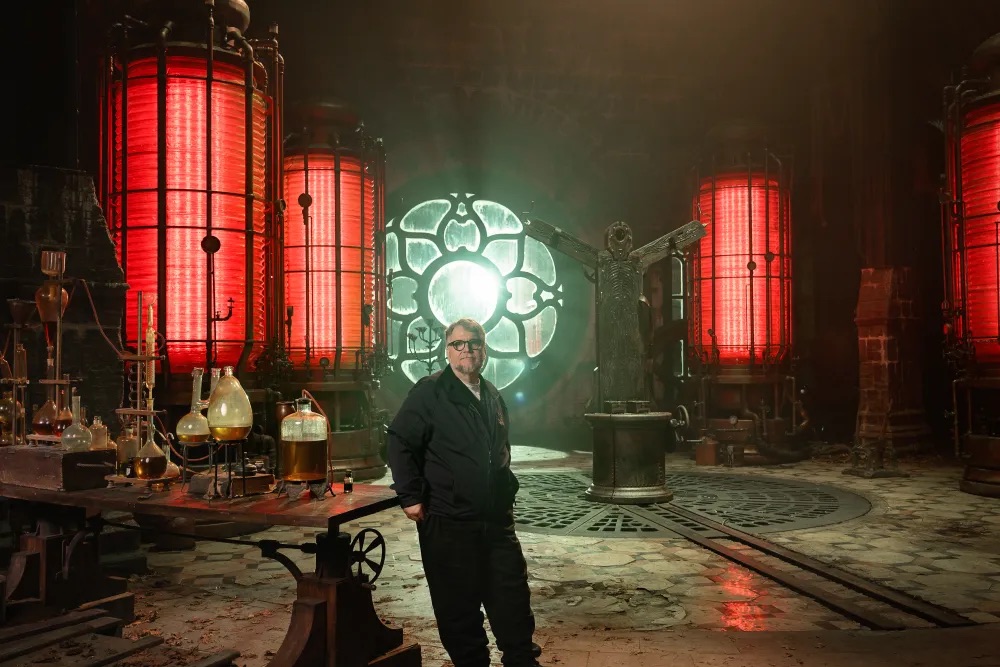 Гильермо дель Торо рассказал, что мечтал снять «Франкенштейна» всю жизнь (фото 1)