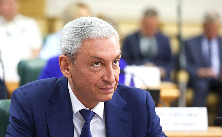 Совещание Комитета СФ по экономической политике по вопросу консервации объектов культурного наследия, находящихся в неудовлетворительном состоянии, относящихся к федеральной собственности