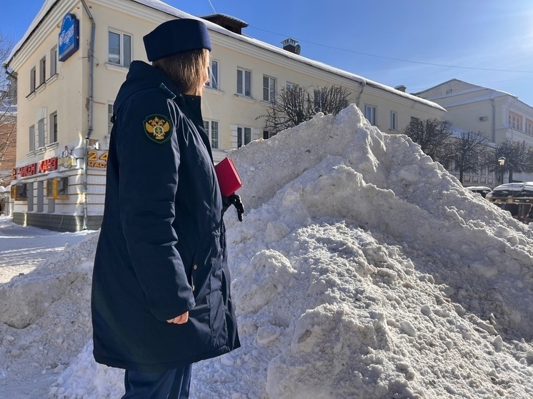 Снежные кучи, гололед и грязь: прокуратура проводит массовую проверку на улицах Твери