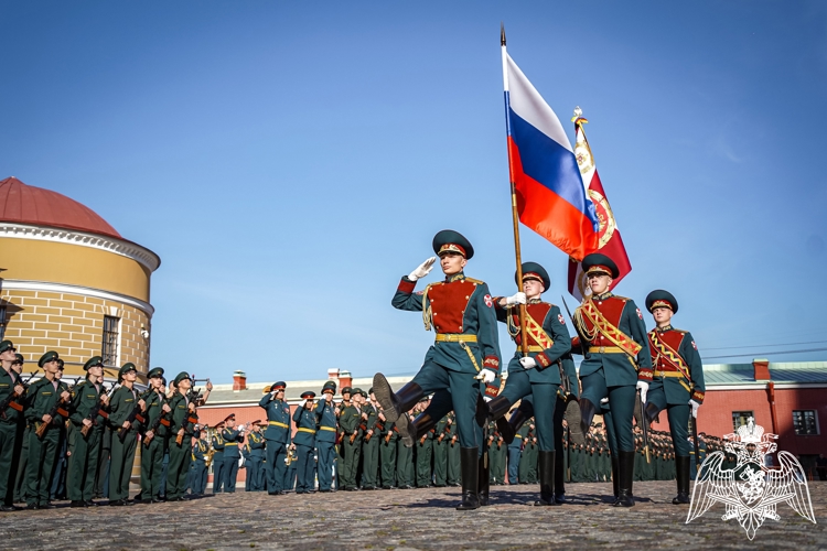 Новгородские первокурсники Военной академии Росгвардии приняли Военную присягу в Санкт-Петербурге