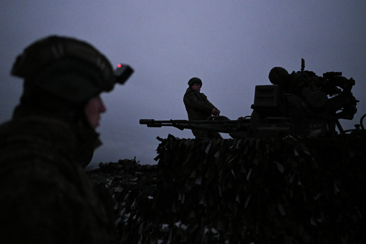 В группе войск «Юг» отмечают, что за неделю потери противника составили до 1,1 тыс. единиц живой силы, 2 танка, 4 БТР, 24 бронированные машины, 1 РСЗО, 7 САУ, 12 буксируемых артиллерийских орудий и 69 автомобилей