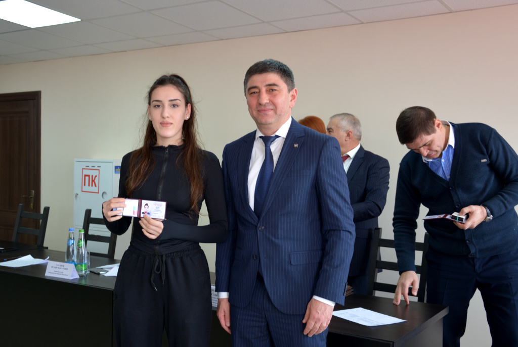 Министр спорта кбр