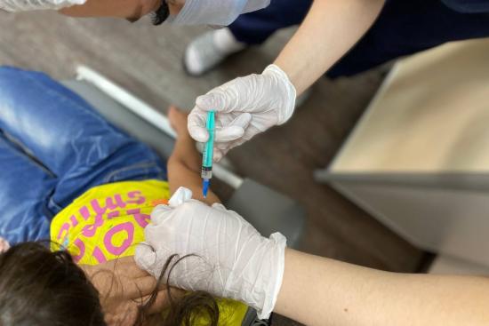 Иркутский центр СПИД реализует программу по вакцинации подростков против вируса папилломы человека