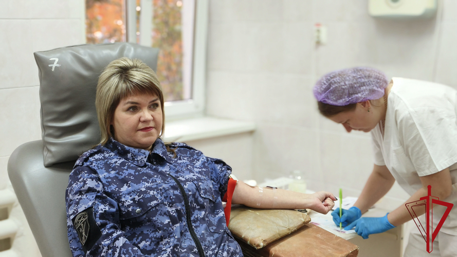 Псковские росгвардейцы присоединились к донорской акции «От сердца к сердцу»
