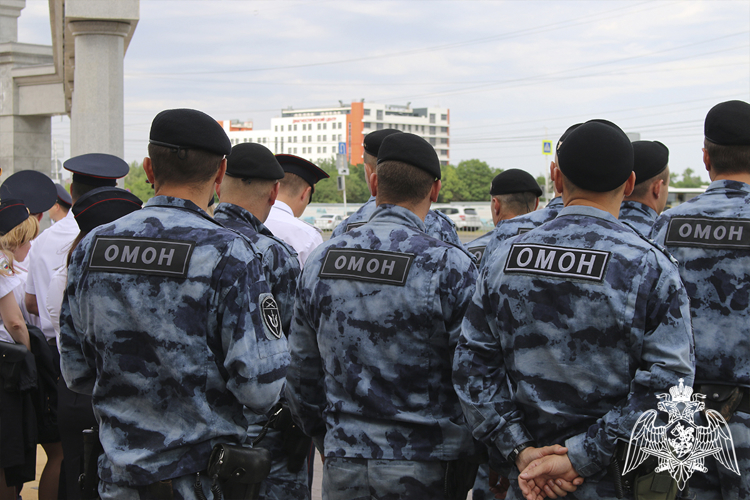 Росгвардейцы обеспечили безопасность жителей и гостей Ставрополья в День Победы