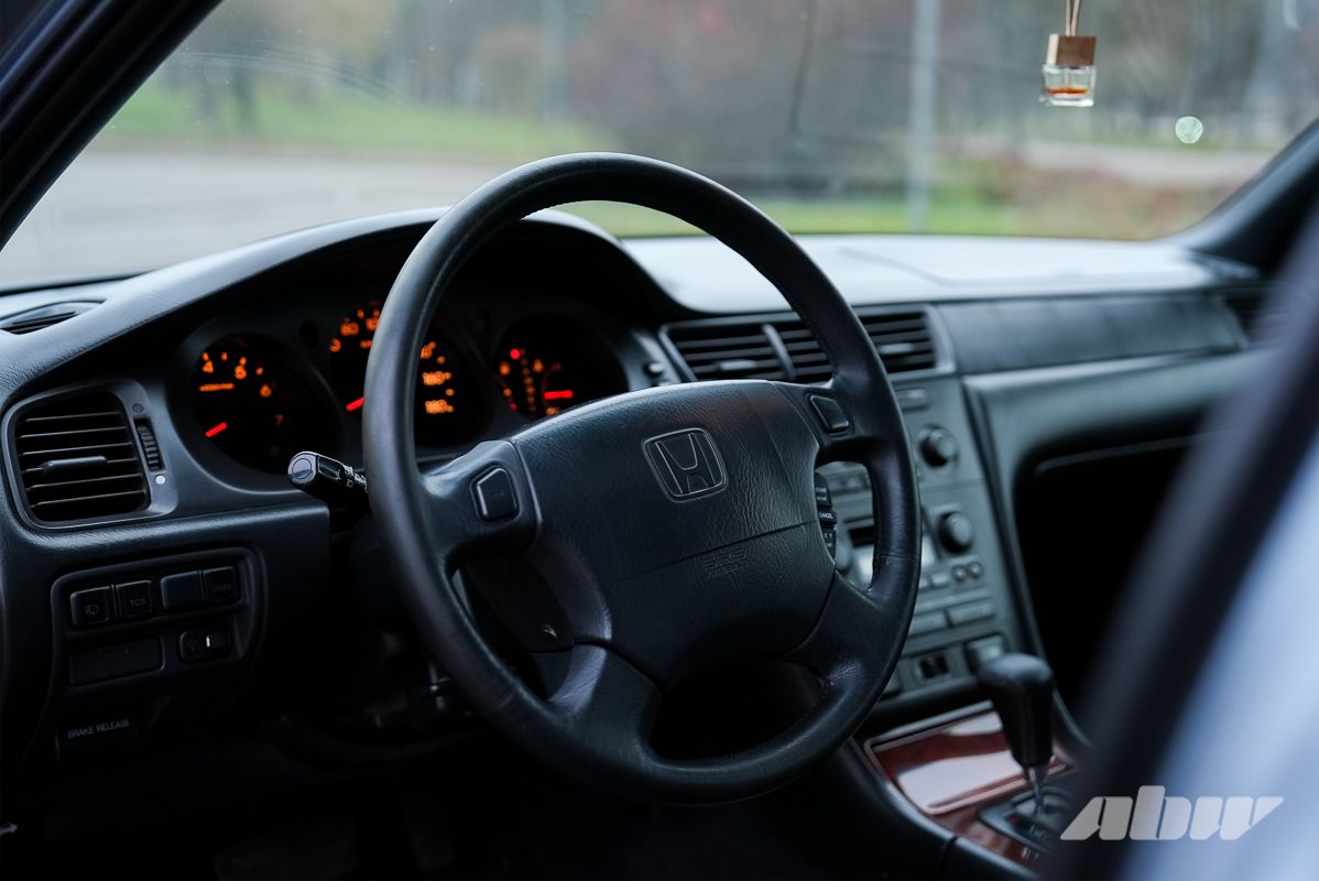 «Она дала комфорт, который мало кто ожидает от таких машин»: история владения редкой Honda Legend