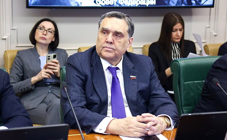 Сергей Иванов