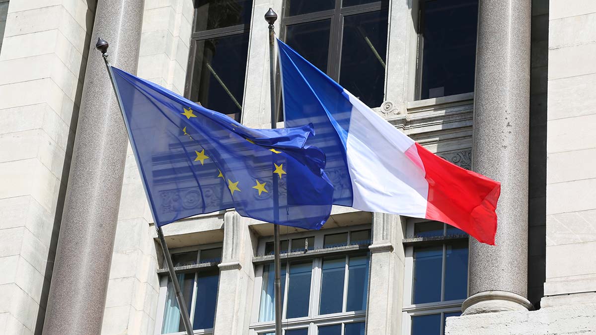 Франция заплатит €74 млрд