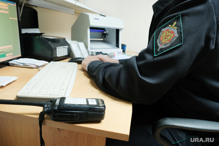 Мчс запретили айфоны