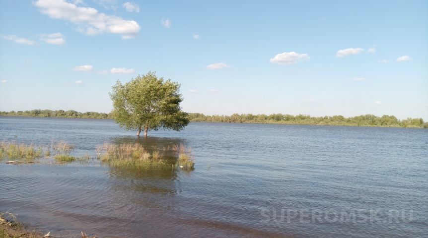 Паводок угрожает еще одному селу Русско-Полянского района Омской области