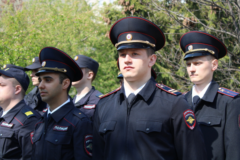 Полиция при исполнении