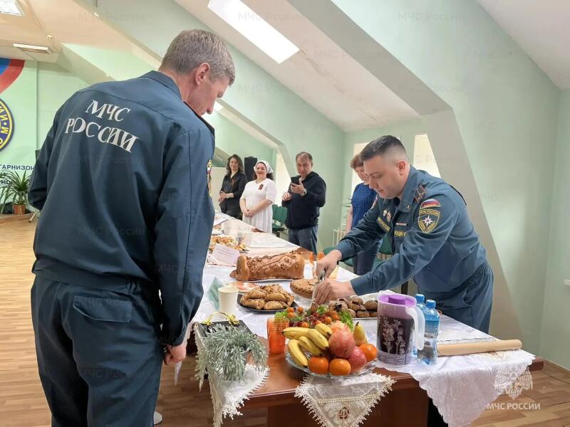 В Нижневартовске прошёл ежегодный конкурс профессионального мастерства среди сотрудников МЧС России «Пожарные не только тушат»