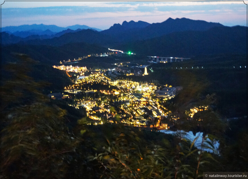 Водный город Губэй и Великая китайская стена