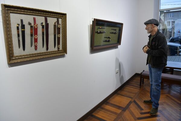 Вторая выставка Союза художников-оружейников Абхазии открылась в Сухуме - Sputnik Абхазия