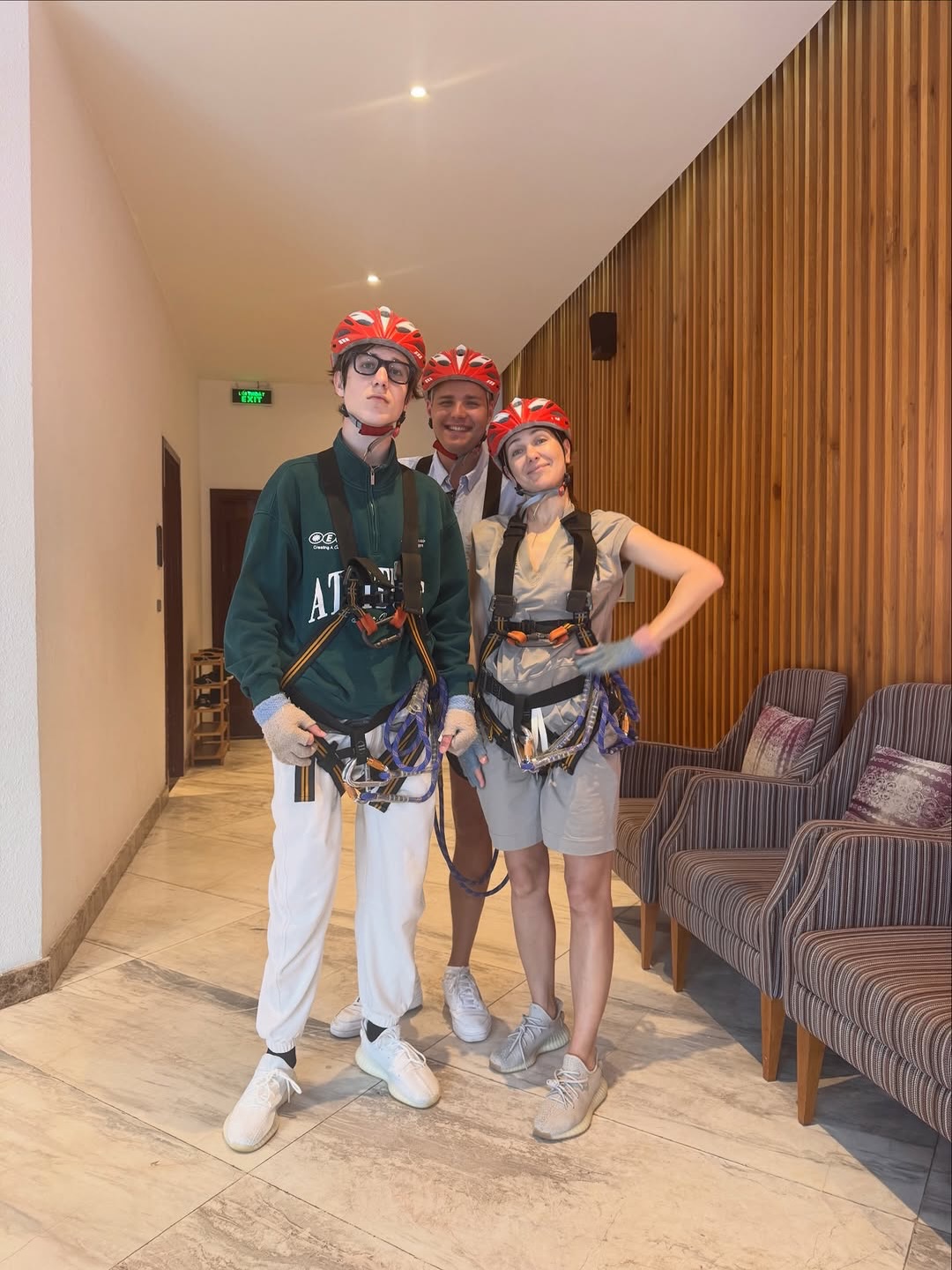 «В большой семье свои законы»: Екатерина Климова показала фотографии из отпуска с сыном Корнеем