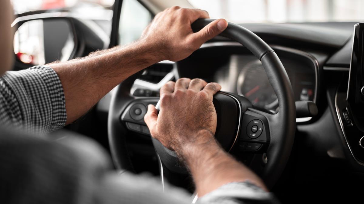 Руки на руле