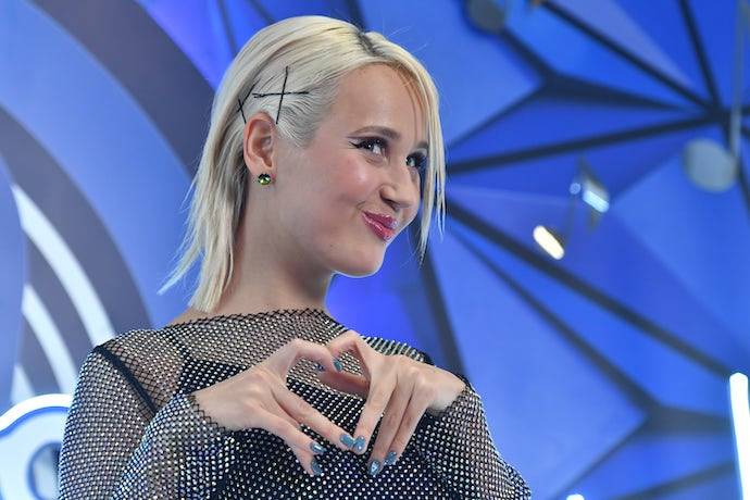 «Мама выглядит великолепно»: Клава Кока поздравила родителей с годовщиной свадьбы и выложила семейные фото