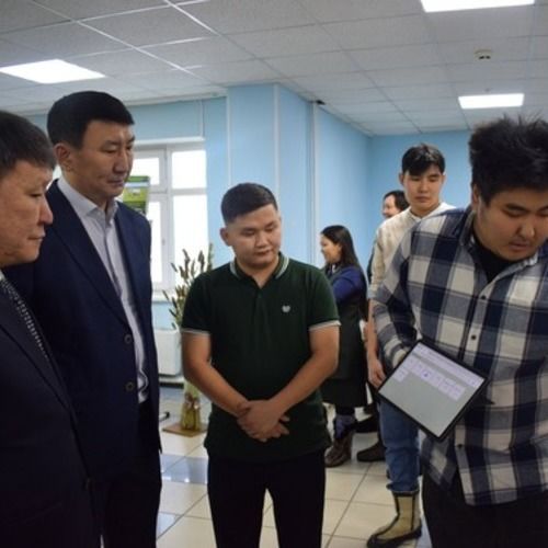 Сергей Местников обсудил с представителями АГАТУ и министерства образования вопросы подготовки кадров