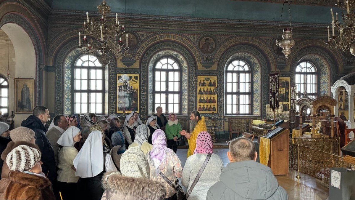 В рамках проекта «Дорога к храму» в Богородице-Рождественском монастыре Владимира состоялся молебен за воинов-участников СВО