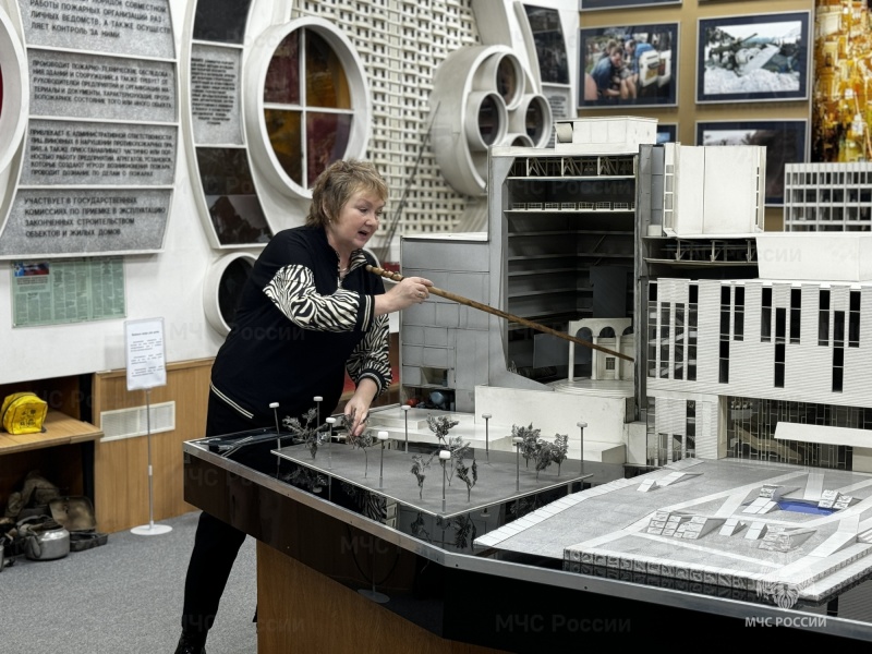 Изучение истории ведомства: сотрудники Управления по ЮАО посетили музей пожарной охраны