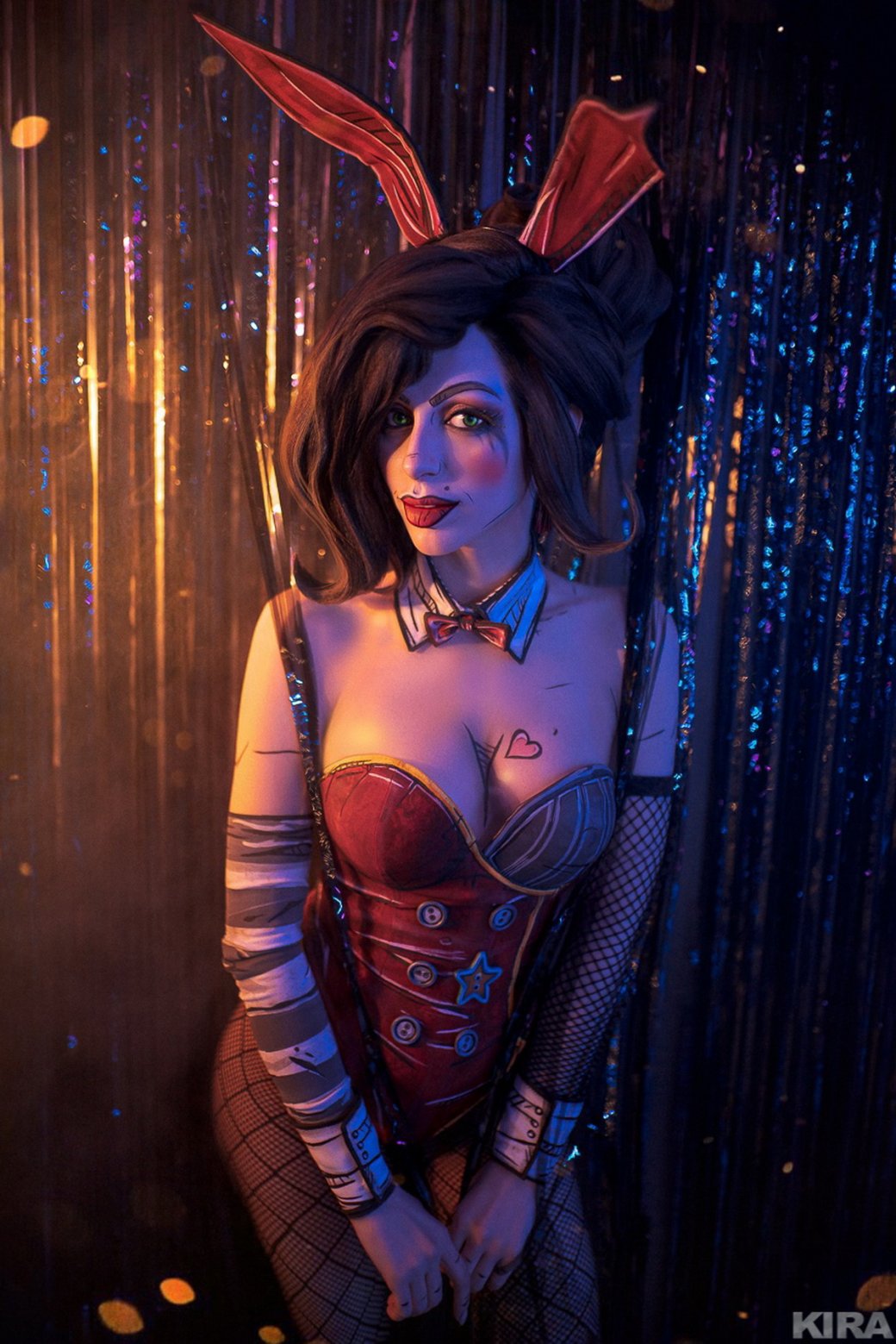 Галерея Модель показала косплей на Мокси из Borderlands в костюме девушки-к...