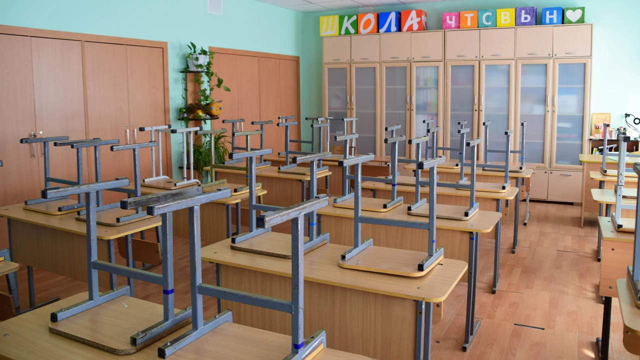 Отменят ли школу 22 февраля в челябинске. Карантин в школе. Карантин в школе фото. Школы закрываются на карантин. Отмена занятий в школах Челябинска.