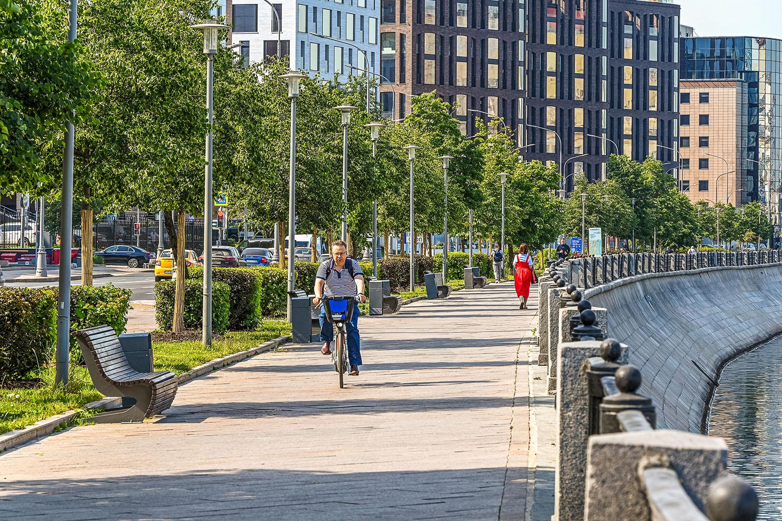 Европейский центр вакцинации пушкин. Краснопресненская набережная 2/1. Набережная реки фонтанки 117 лит а. Европейский центр набережной. Набережная марка шагала в москве.