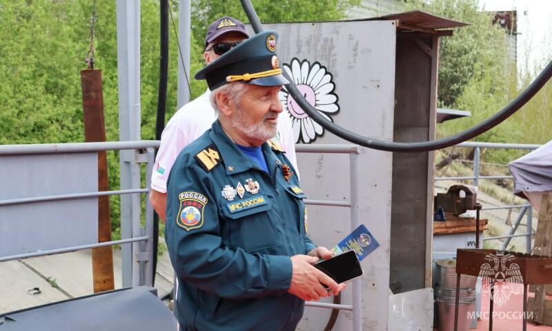Знания и умения для кадет МЧС России!