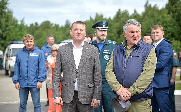 Юрий Воробьев принял участие в мероприятиях каникулярной профориентационной школы «За безопасность!», прошедших в рамках XI Форума регионов Беларуси и России на базе арктического спасательного учебно-научного центра «Вытегра»