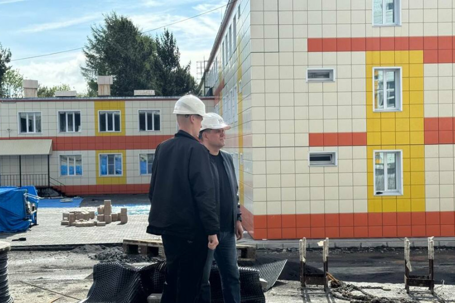 Отделочные работы начались в новом корпусе школы №1 в Елизове. . Фотография 3