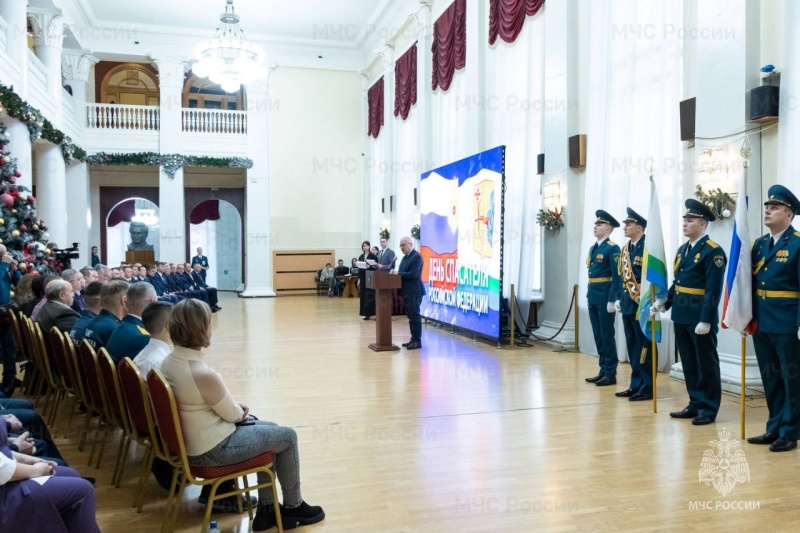 Кировские спасатели отмечают прoфессиональный праздник