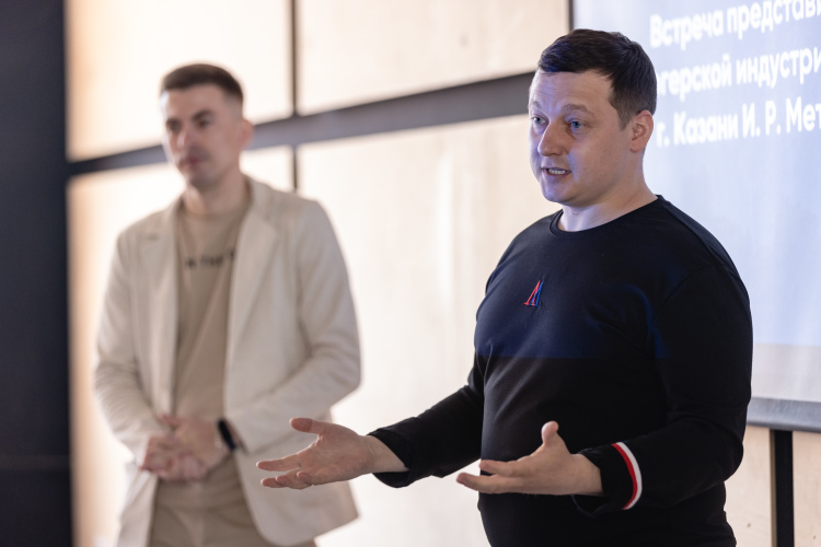 Ринат Галиахметов: «10 лет назад я начинал блог не с целью заработка, хотя психологически тяжело, что дополнительный заработок на блоге исчез. Но мы уже привыкли, официально работаем»