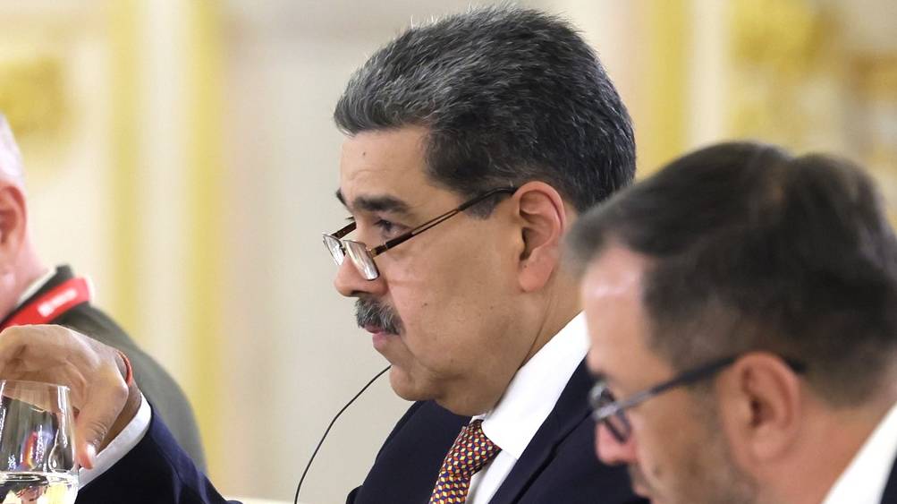 Из 28 миллионов никто не защитил Мадуро, а брянские партизаны взяли бы Трампа в плен