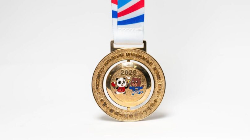 Панда, бурый мишка и янтарь на обороте. Такие элементы будут на медалях десятых Российско-китайских молодёжных летних игр